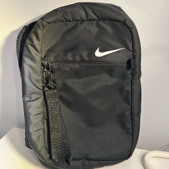 Nike Handbags - Nike Crossbody Bag